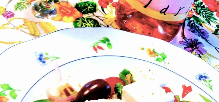 wineverse_wlog_tonellotto_sangiovese-illario-insalata-greca_header