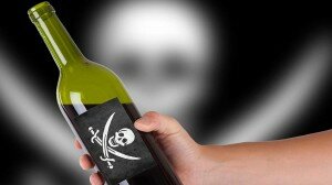 wineverse_wlog_enrico _remmert_eno-pirati-cassa_barolo